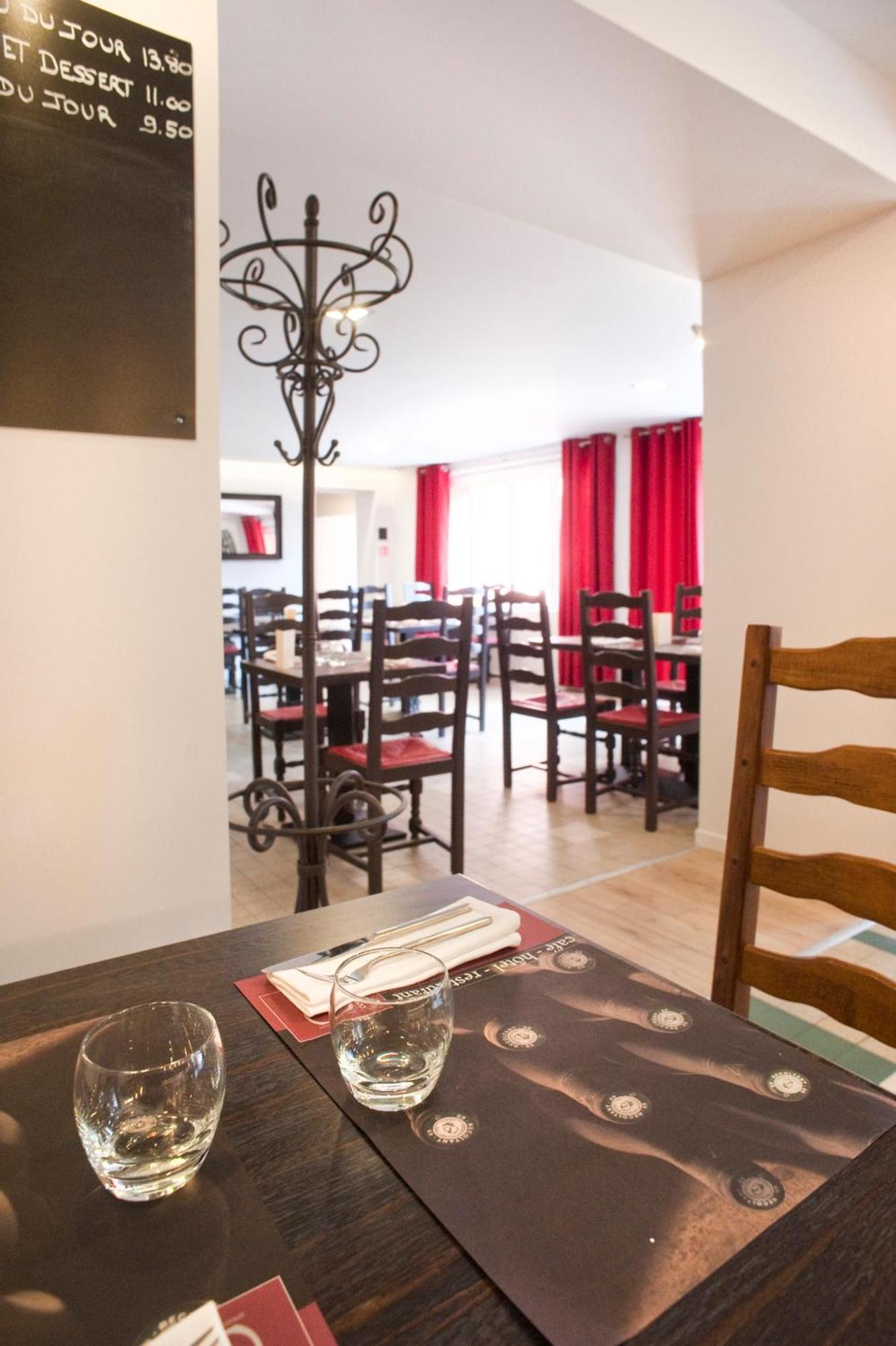 Hotel Comptoir Et Dependances Frontonas Zewnętrze zdjęcie