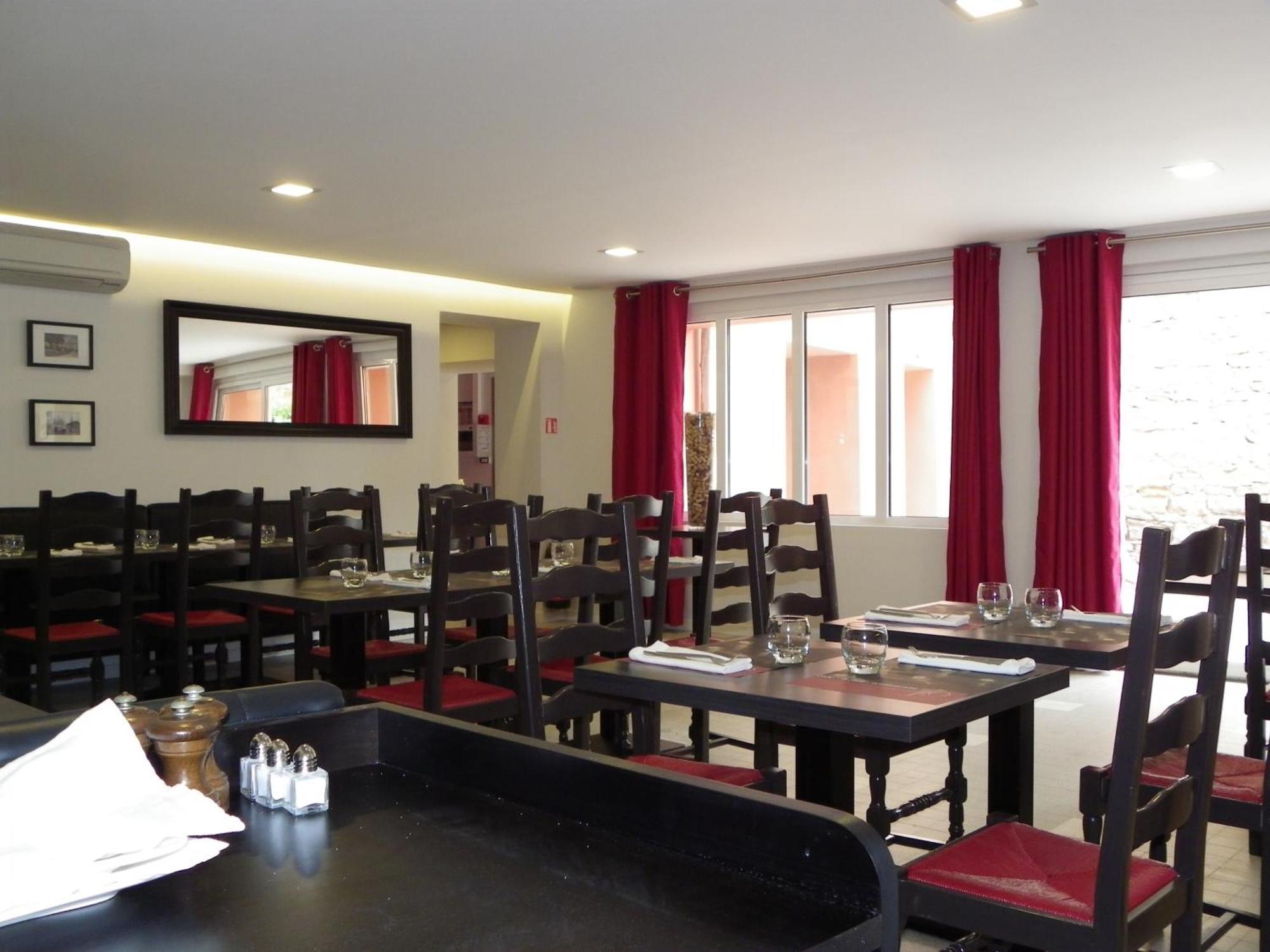 Hotel Comptoir Et Dependances Frontonas Zewnętrze zdjęcie