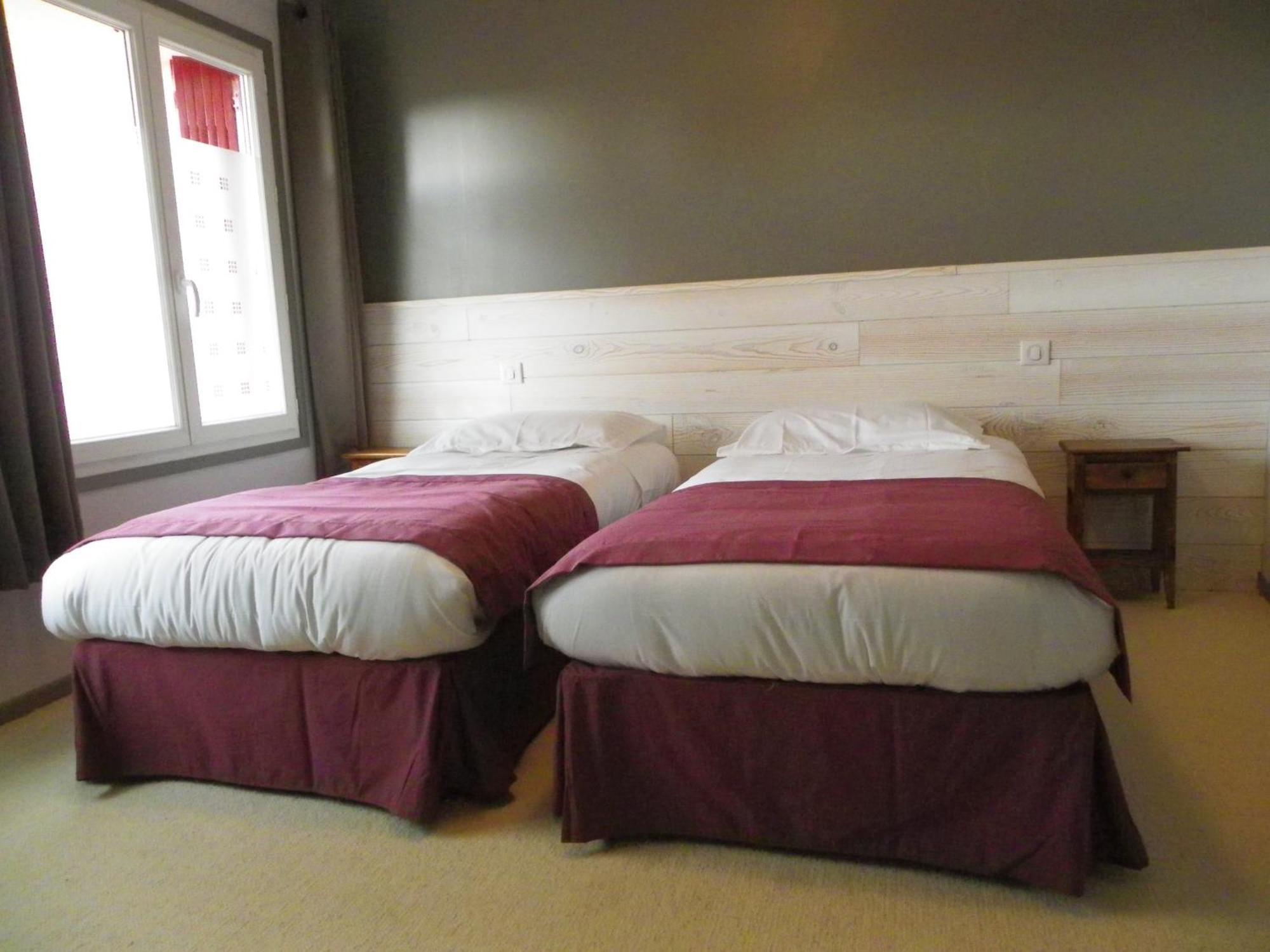 Hotel Comptoir Et Dependances Frontonas Zewnętrze zdjęcie