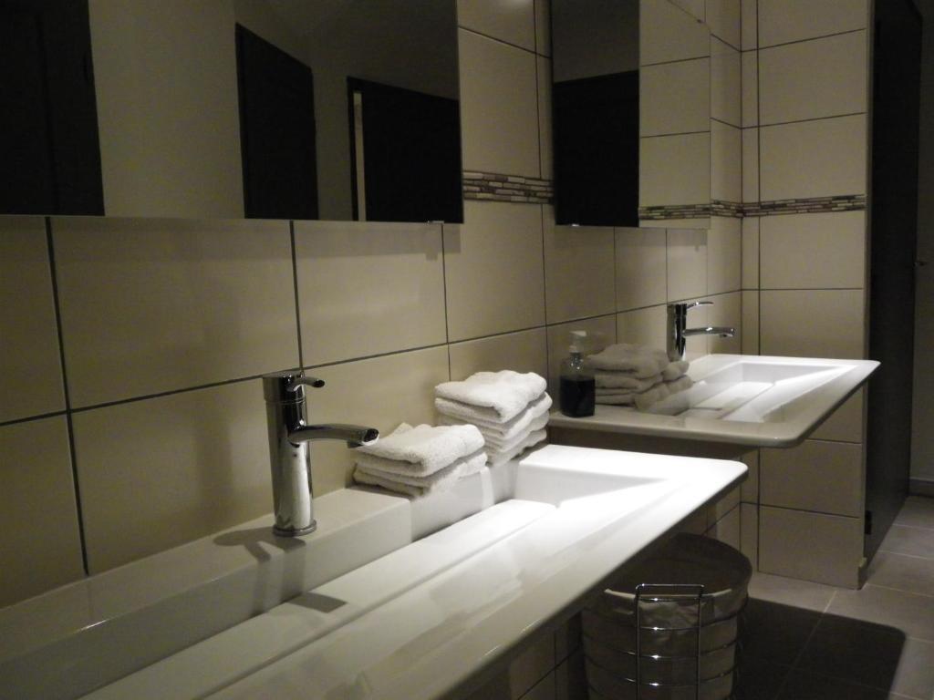 Hotel Comptoir Et Dependances Frontonas Pokój zdjęcie