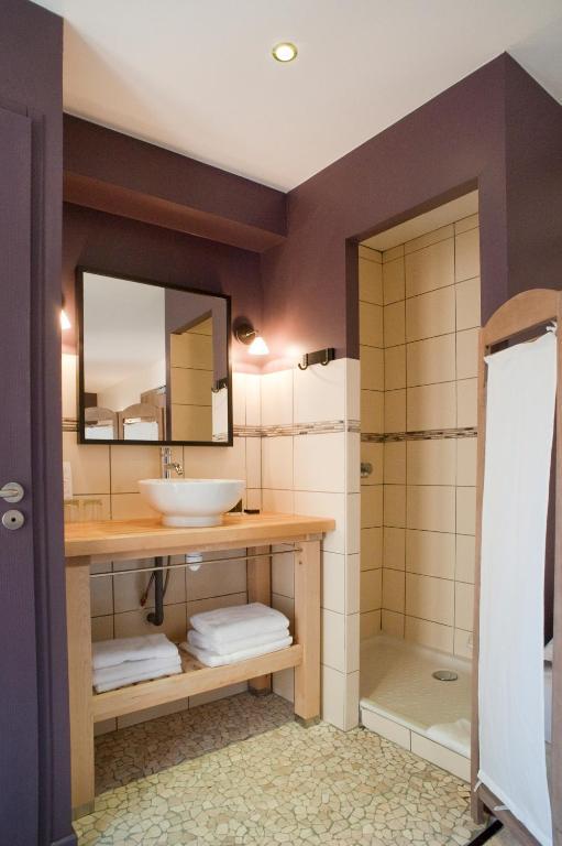 Hotel Comptoir Et Dependances Frontonas Pokój zdjęcie